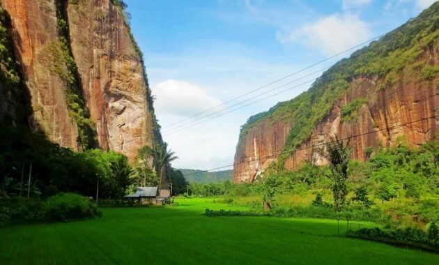Keunikan Lembah Harau: Lokasi, Fasilitas, dan Mitos 26 Keunikan Lembah Harau: Lokasi, Fasilitas, dan Mitos
