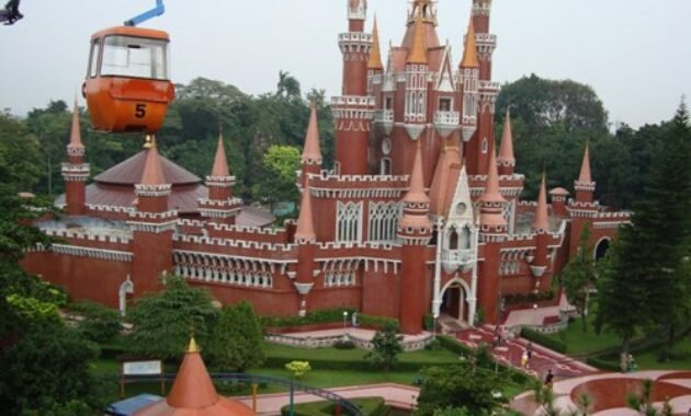 10 Foto Ada Apa Saja di Taman Mini Indonesia Indah 2023 Wahana Tiket Masuk Buka Jam Berapa