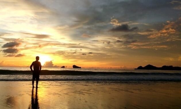 10 Foto Pantai Bajul Mati Malang, Tiket Masuk Lokasi Wisata Camping Rute Jembatan 30 10 Foto Pantai Bajul Mati Malang, Tiket Masuk Lokasi Wisata Camping Rute Jembatan