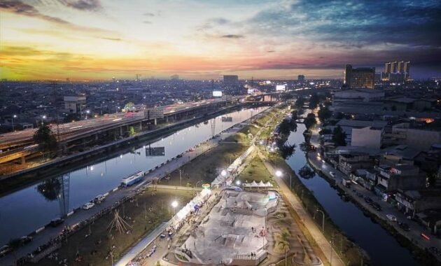 10 Gambar RPTRA Kalijodo Sekarang, Harga Tiket Masuk Cara Menuju Lokasi