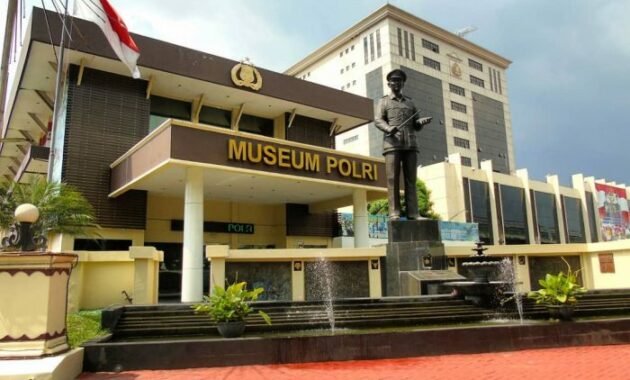 10 Foto Isi Museum Polri Jakarta, Alamat Dimana Buka Jam Berapa?