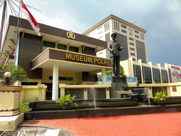 10 Foto Isi Museum Polri Jakarta, Alamat Dimana Buka Jam Berapa?