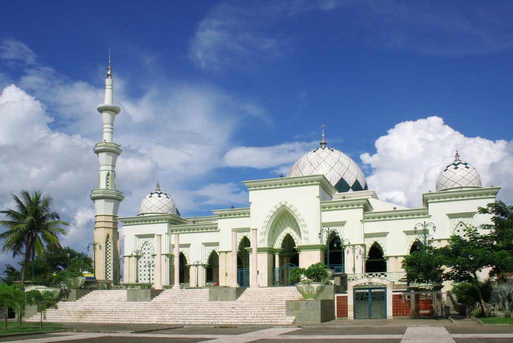 10 Gambar Masjid Raya Makassar, Lokasi Alamat, Arsitektur Pembangunan + Keindahan Kesempurnan di Dalamnya?