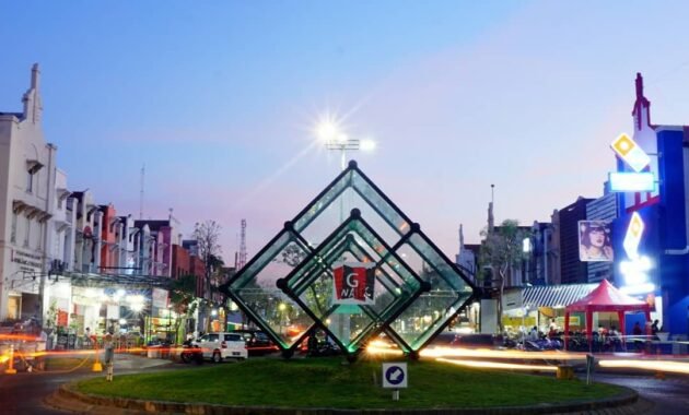 Alamat G Walk Surabaya, Tempat Makan Kuliner di Citraland Daily Sweet Lokasi Kolam Renang