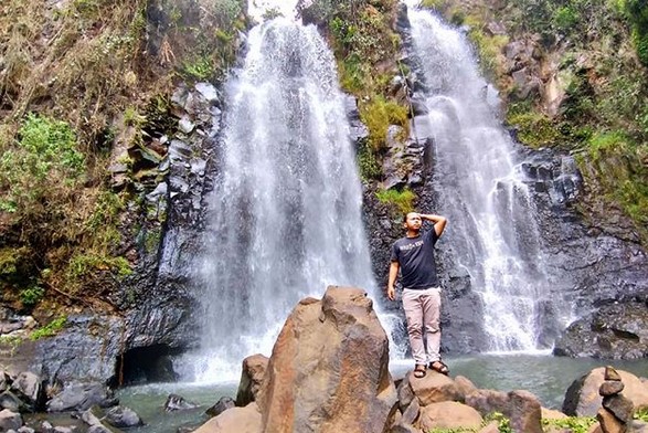 10 Foto Curug Cinulang Cicalengka Bandung, Harga Tiket Masuk Wisata 2023 Misteri Asal Usul Mitos Ular