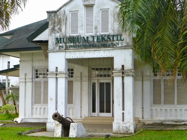 10 Gambar Museum Tekstil Palembang, Sejarah, Lokasi Alamat + Terdapat Lebih Dari 500 Barang?