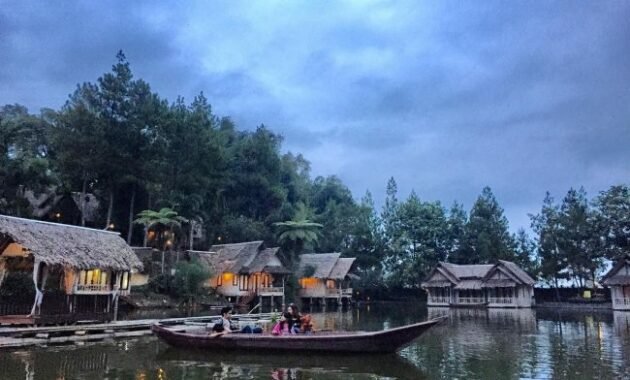 10 Foto Kampung Sampireun Garut 2023 Harga Tiket Masuk Paket Honeymoon Review Resort Villa Makanan