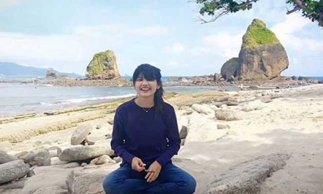 Gambar pantai papuma di jember 2021 tiket masuk jalan menuju lokasi wisata tanjung jawa timur watu ulo asal usul penginapan hotel dekat peta jatim lumajang tempat indonesia letak alamat rute sejarah keindahan mitos surabaya itu ada dimana ambulu berhantu jarak rute dari arah malang sidoarjo akses