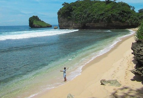 10 Gambar Pantai Bantol Malang, Harga Tiket Masuk Mitos Fasilitas Alamat Lokasi Selatan