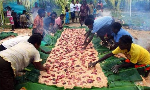 10 Gambar Kue Khas Papua 2023 Lontar Sagu Tradisional