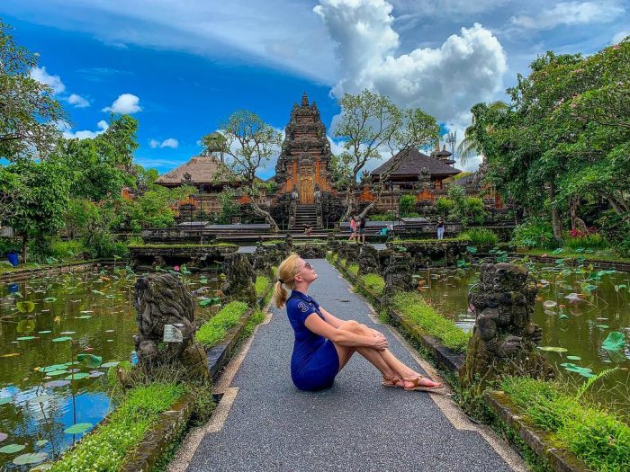 10 Foto Ubud Palace Bali 2023 Tiket Masuk Puri Saren Entrance Fee Royal Dance Schedule Opening Hours Dress Code