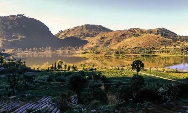 10 Foto Telaga Cebong Dieng Wonosobo, Tiket Masuk, Letak Lokasi + Homestay Di Sekitar
