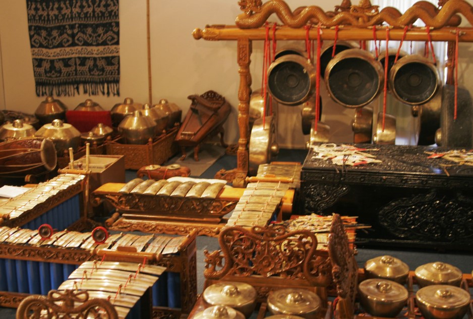 Alat musik gamelan berasal dari daerah