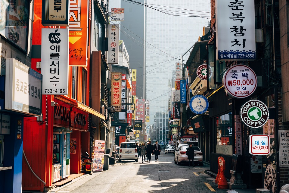Cara Kerja di Korea: Panduan Lengkap untuk Mendapatkan Pekerjaan dan Menyesuaikan Diri dengan Budaya Kerja Korea