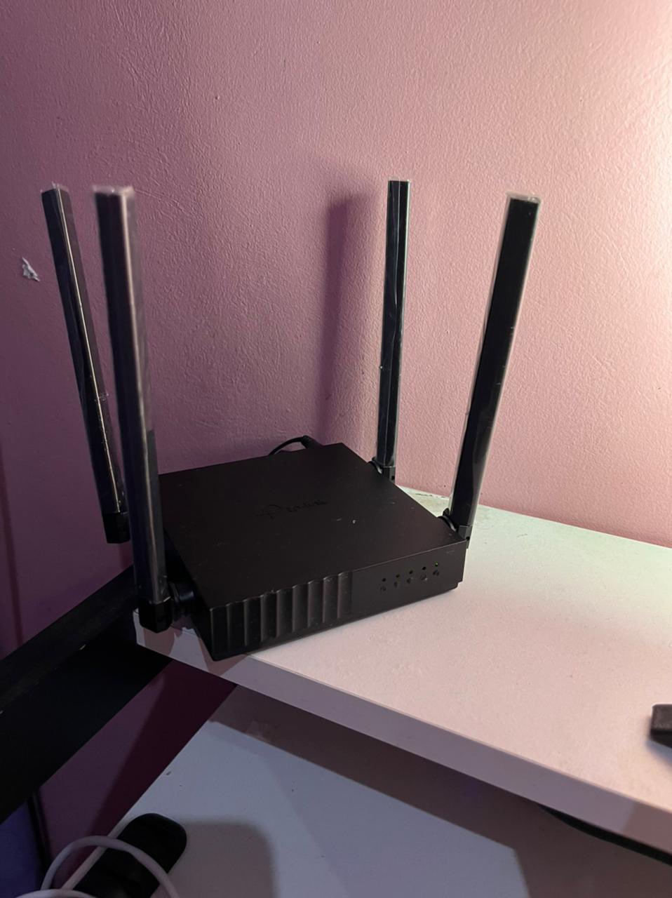 What is Router and its Function? Types of Router ?